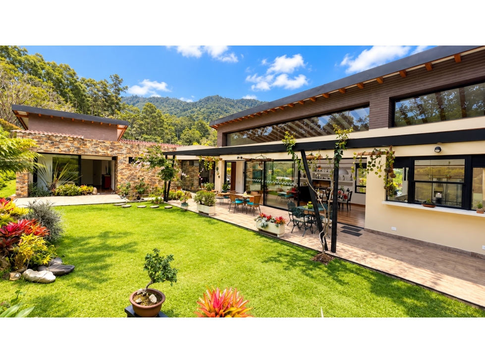 Venta Casa moderna un nivel sector El Vergel Envigado