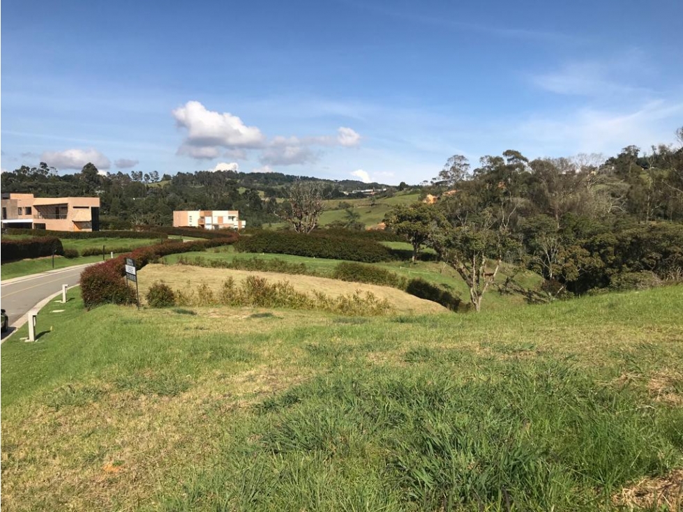 Venta Lote Alto de las Palmas en BALMORAL Unidad Completa