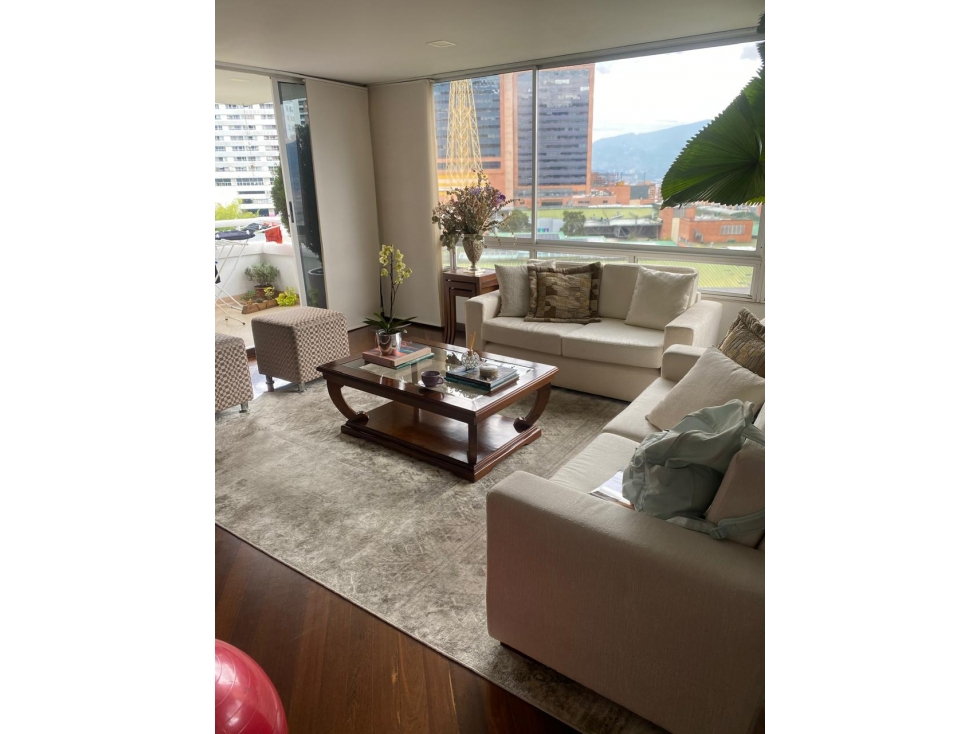 Venta Apartamento El Poblado a una cuadra del Tesoro