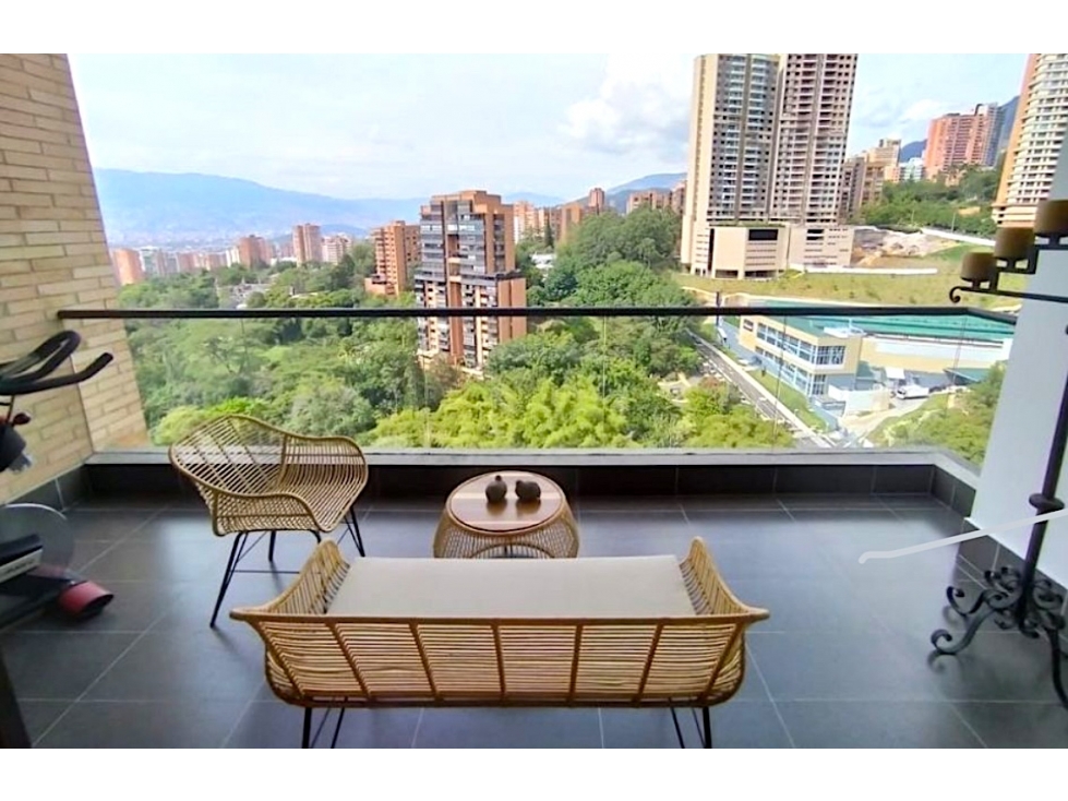 VENTA Apartamento El Poblado cerca Drive In El Campestre con vista — foto 4