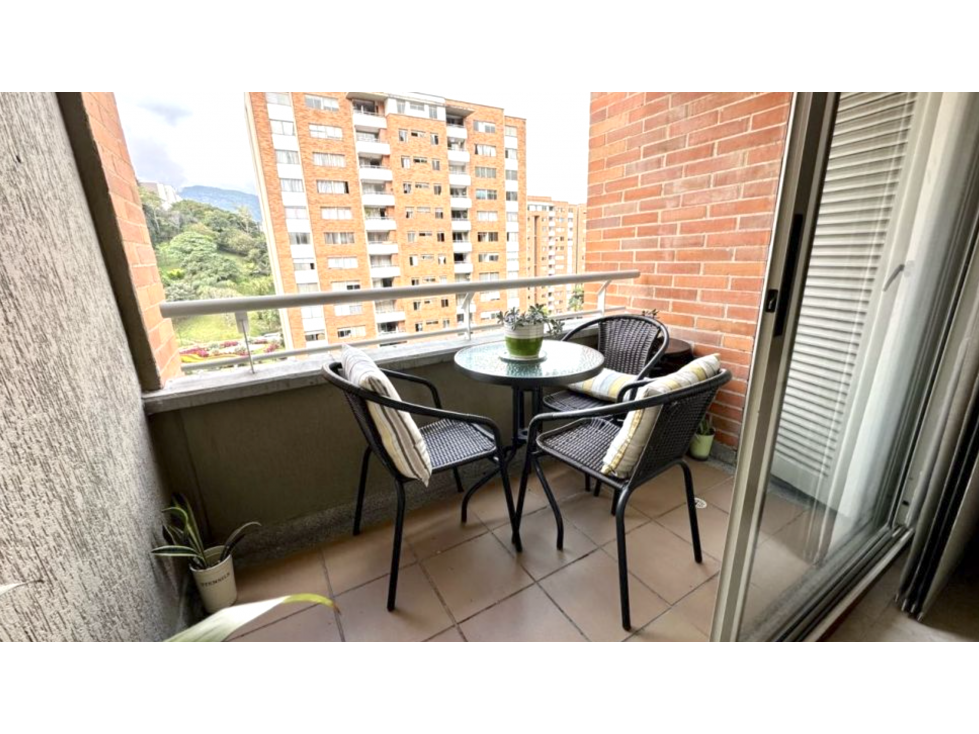 Venta Apartamento Laureles La Almería en Unidad Tipo Club — foto 5