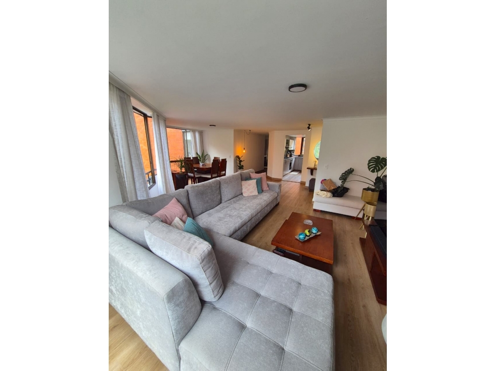 Venta Apartamento El Poblado cerca Mall del Este y CC El Tesoro — foto 2