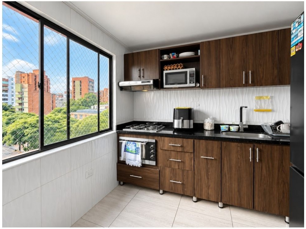 Venta Apto Dúplex Laureles cerca al Primer Parque DESOCUPADO — foto 4