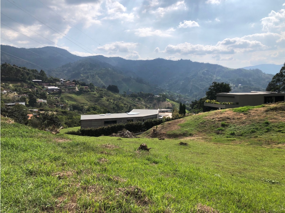 Venta Lote Envigado Loma del Escobero parte media en Unidad 1A