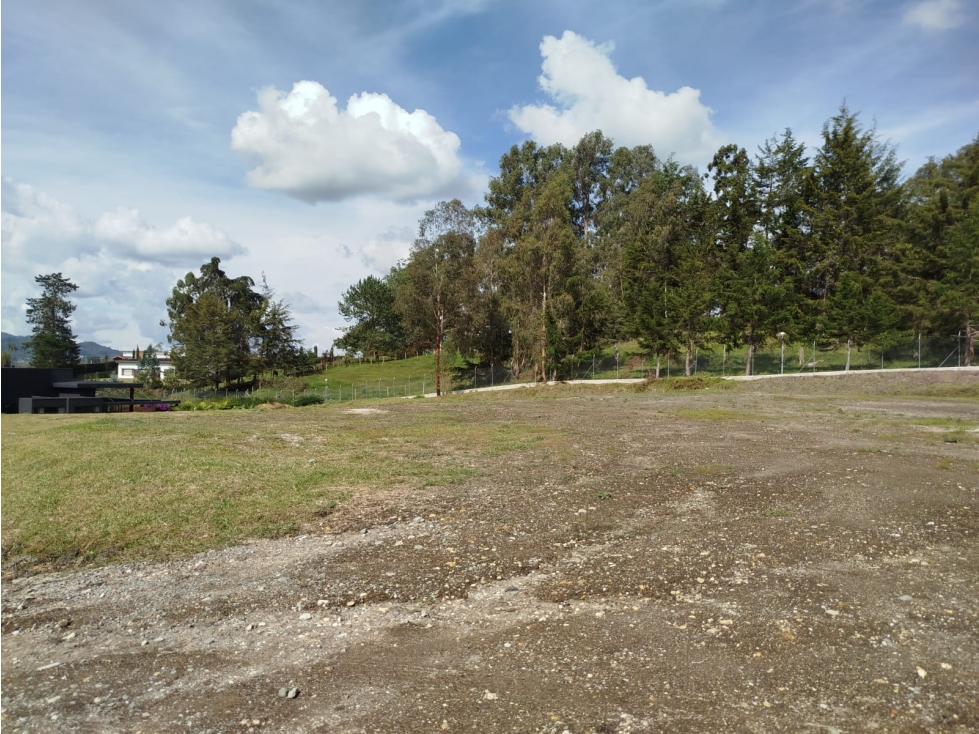 Venta Lote El Retiro Fizebad en Prestigiosa Unidad — foto 6