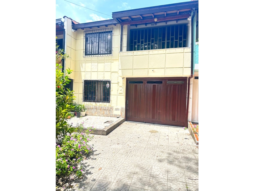 Venta Casa Unifamiliar Mallorca Guayabal ideal vivienda o empresa