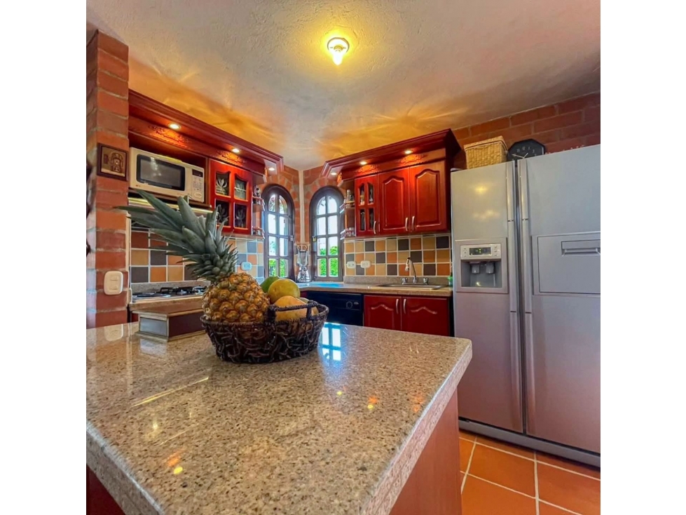 Venta Casa en PARCELACIÓN CAMPESTRE en Santa Elena con Bosque Nativo — foto 6