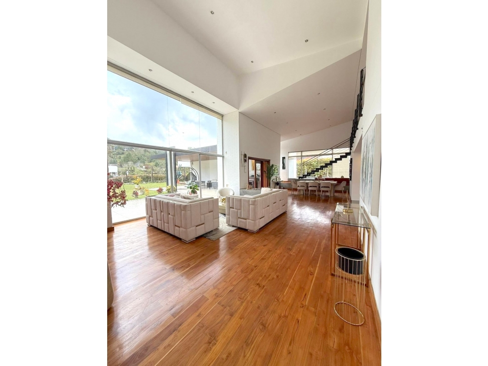 Venta Casa unidad cerrada Alto del Escobero Envigado — foto 5