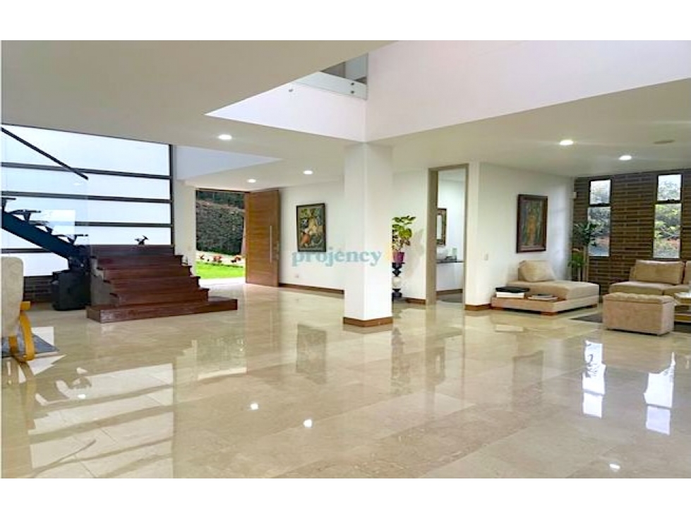 Venta Casa unidad ALTO PERFIL El Escobero Envigado sector El Vergel - 1
