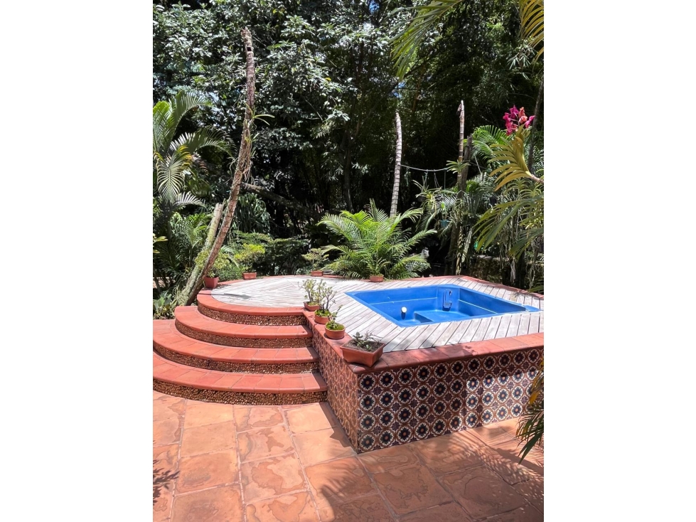 Venta o Renta Casa independiente en el Poblado Inferior con la 10 — foto 2