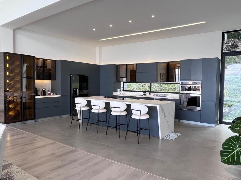 Venta Casa Moderna en El Poblado Balsos parte alta Ambiente Campestre — foto 3
