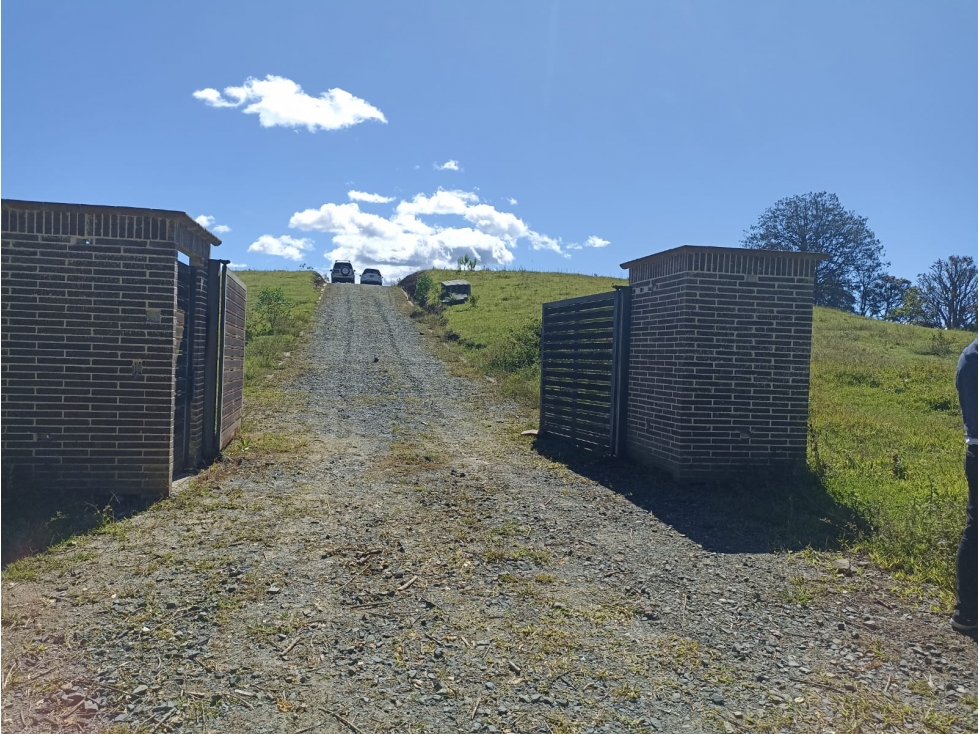 Venta Lote Llanogrande con vista panorámica y alta valorización