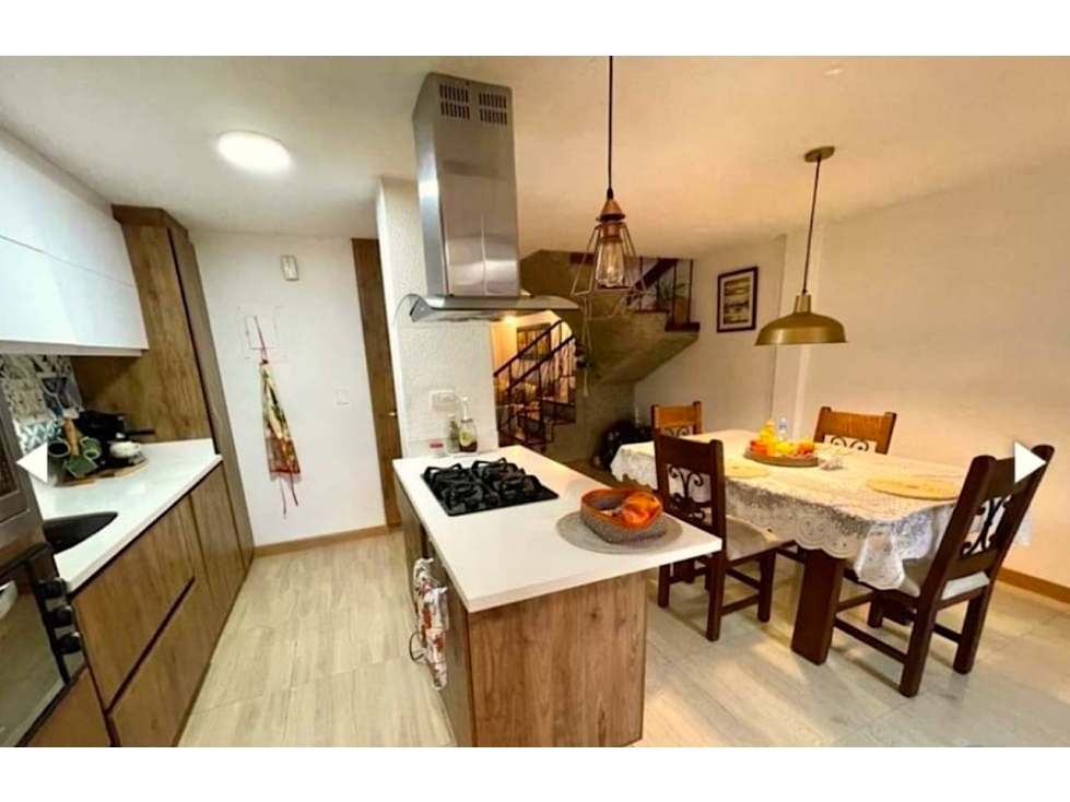 Venta Casa 4 habitaciones El Dorado Envigado unidad completa — foto 6