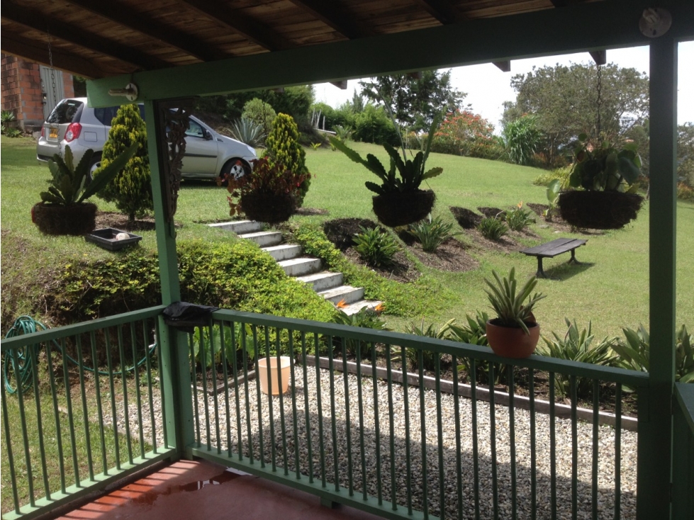 Venta Finca 10400m2 POT 3 casas Campo Alegre Marinilla cerca ALUNA — foto 2