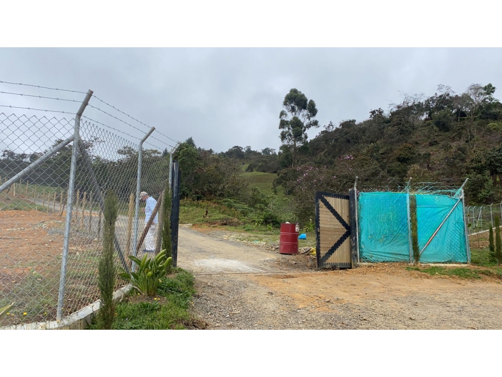 Venta Lote Guarne LA CLARA Guarne cercano al Aeropuerto para 2 Casas — foto 3