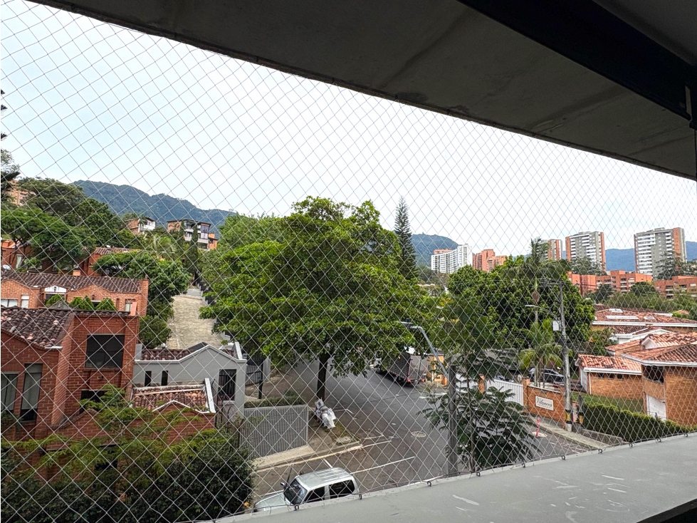 Venta apartamento Envigado Benedictinos cerca al Colegio — foto 3