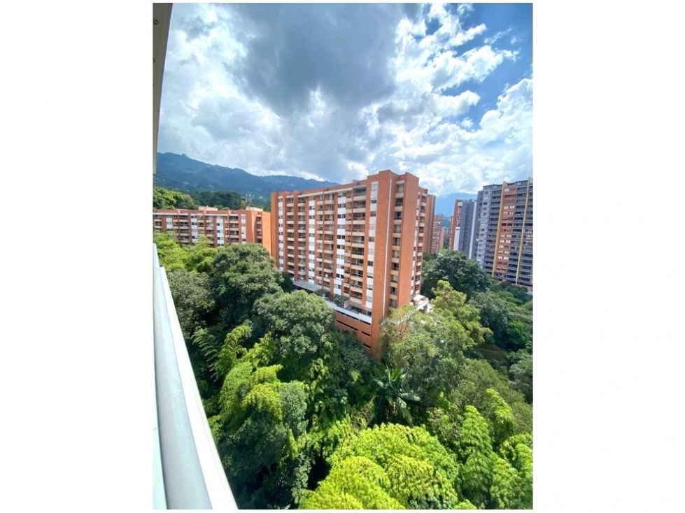 Venta Apartamento de Lujo en Envigado Loma del Esmeraldal con Vista — foto 5