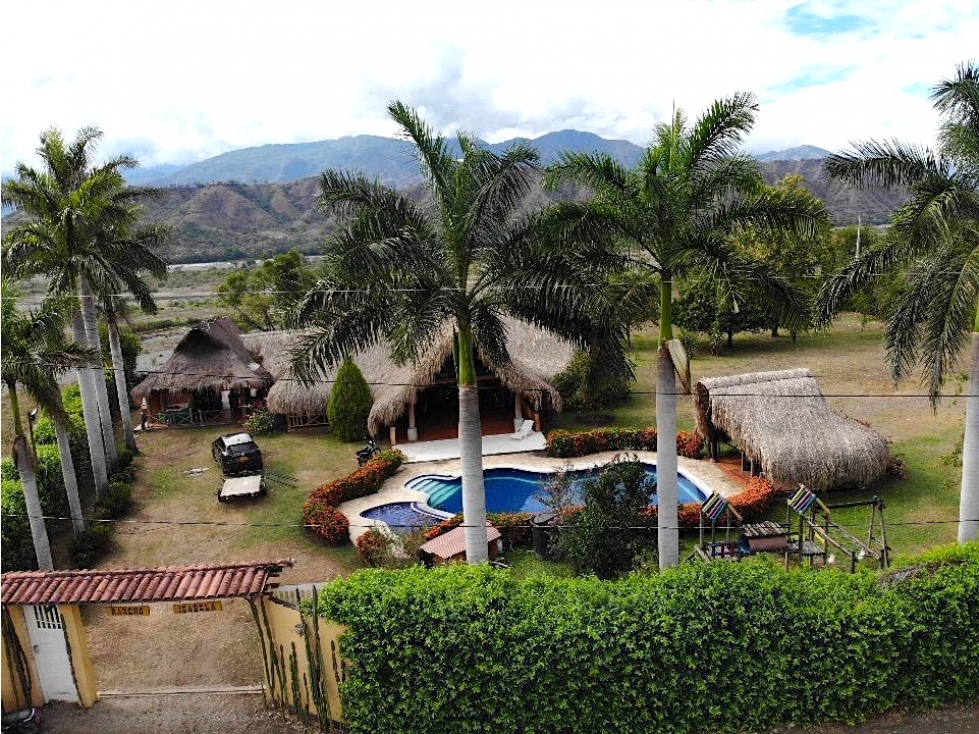 VENTA Finca Sopetrán en Unidad con MÁGICA vista al Río Cauca. AMOBLADA