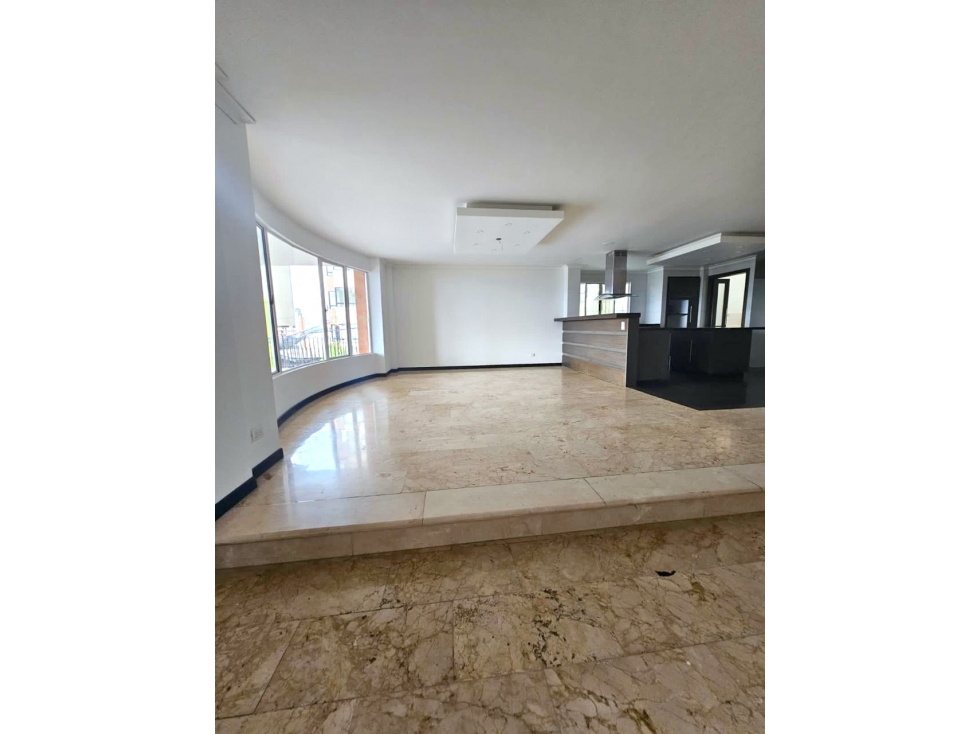 Venta Casa La Calera El Poblado 5 alcobas vista y deck — foto 5