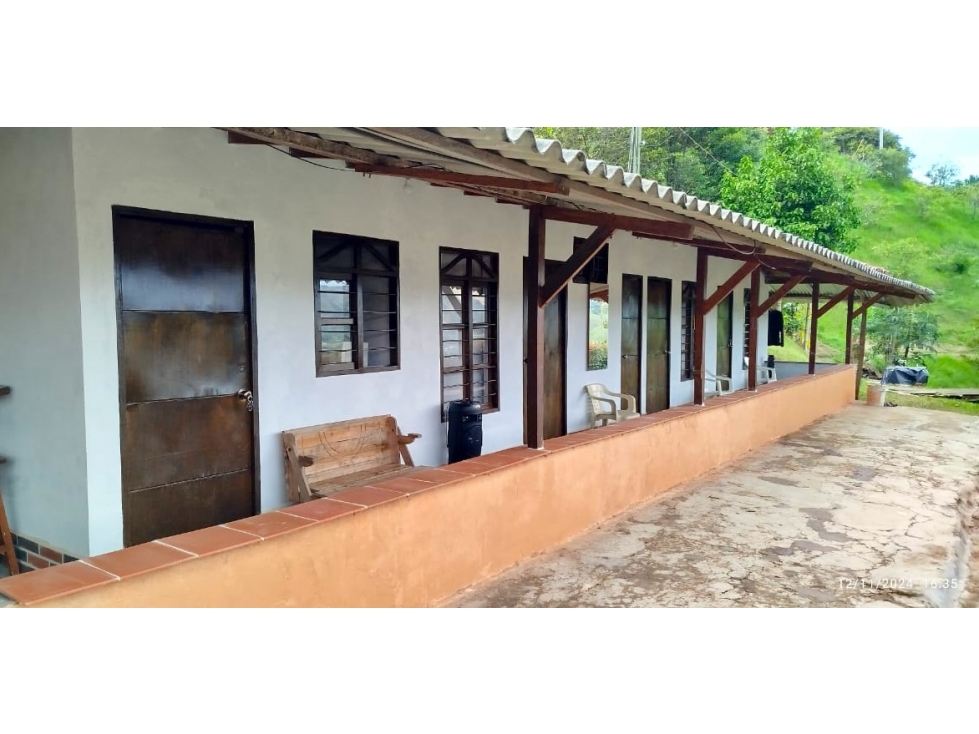 Venta Casa Finca Urrao 1 Hectárea a 20 min de Medellin en Avión - 3