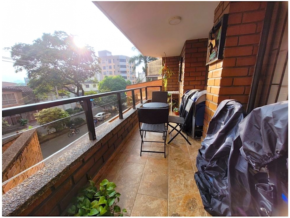 Venta Apartamento Laureles REMODELADO Unidad Completa cerca UPB — foto 3