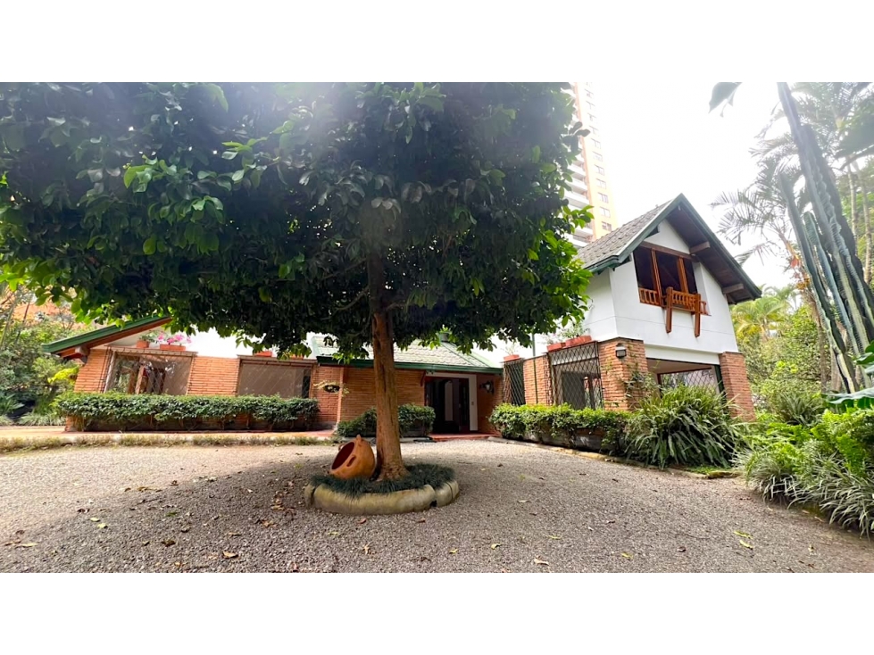 Venta Casa Campestre Loma San José Sabaneta parte baja USO MIXTO