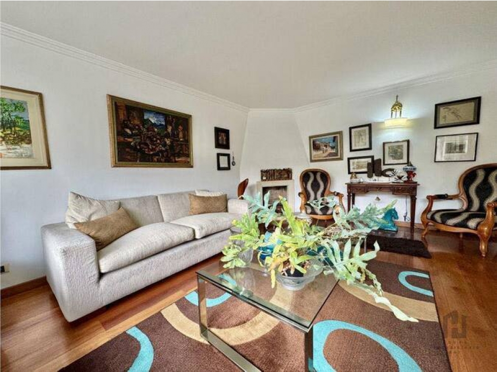 VENDO ESTUPENDA CASA REMODELADA EN SAN PATRICIO -5 — foto 4