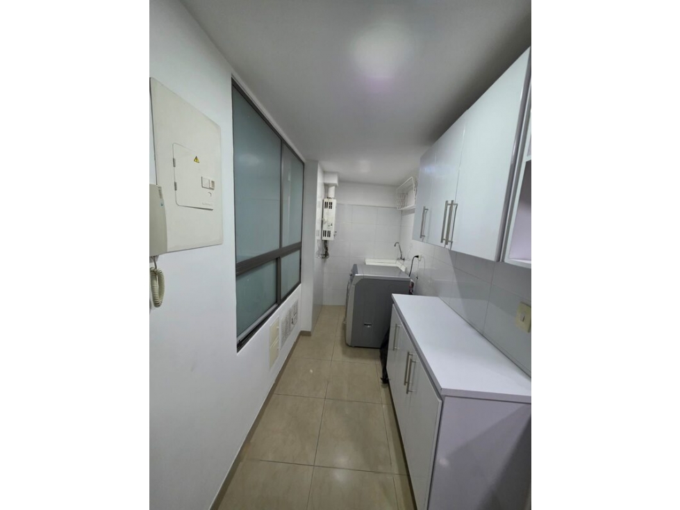VENDO APTO CON BALCON Y ALTILLO PISO ALTO EN PUENTE LARGO -5 — foto 6