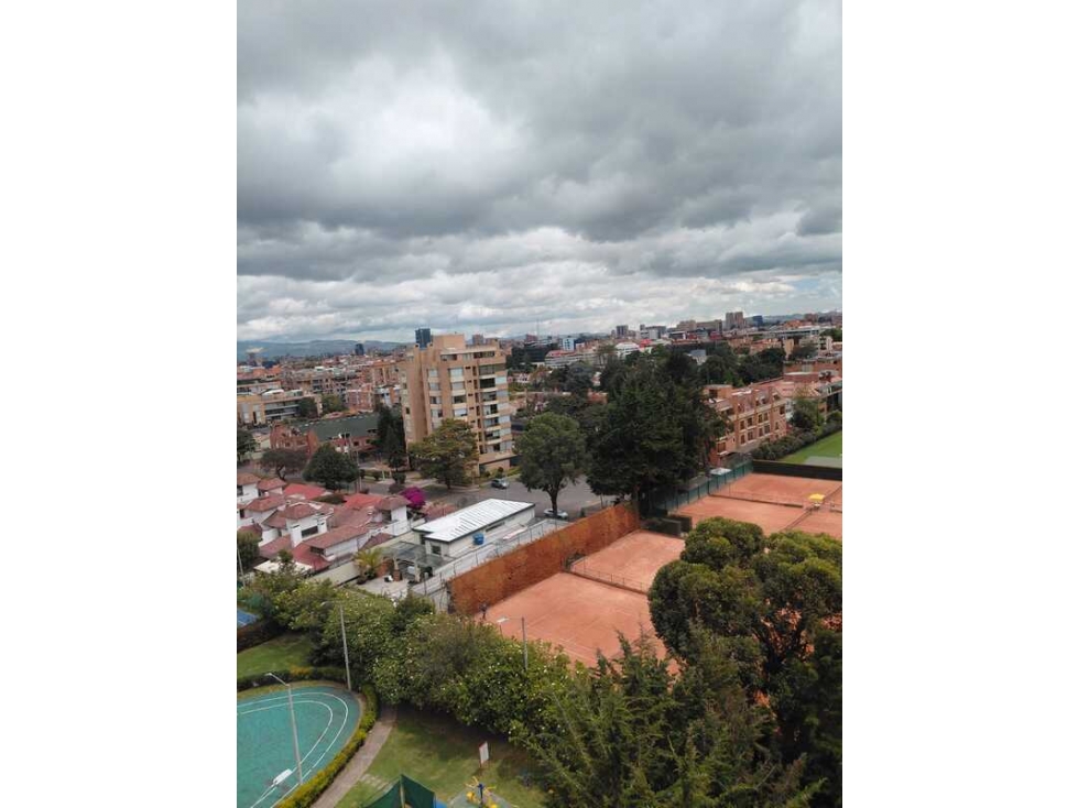Arriendo Apto Amoblado Club House Vista al Country La Carolina -11 — foto 3