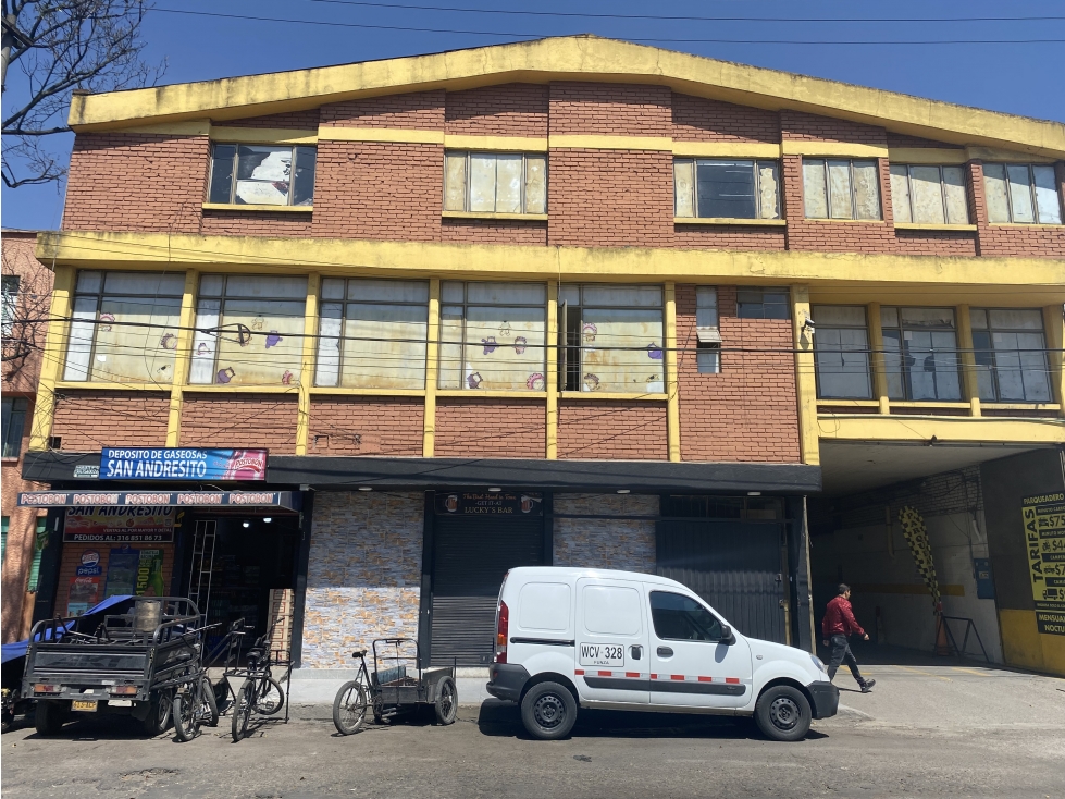 VENDO BODEGA RENTANDO EN SANANDRESITO DE LA 38 / PUENTE ARRANDA -1-15
