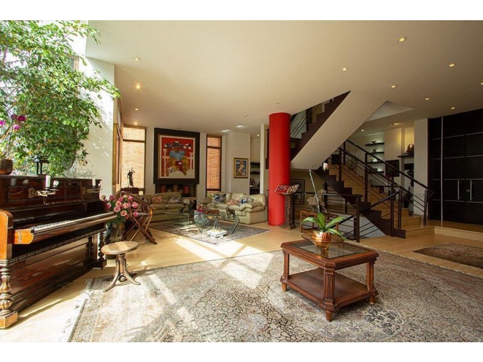 VENTA CASA DE LUJO ASCENSOR PRIVADO CONJUNTO CERRADO EL REFIGIO -5
