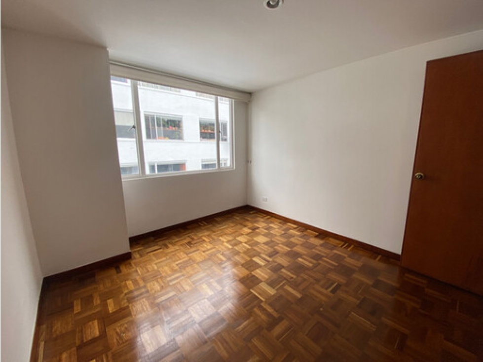 VENDO ESTUPENDO APTO INTERIOR REMODELADO EN CHICÓ -5 — foto 3