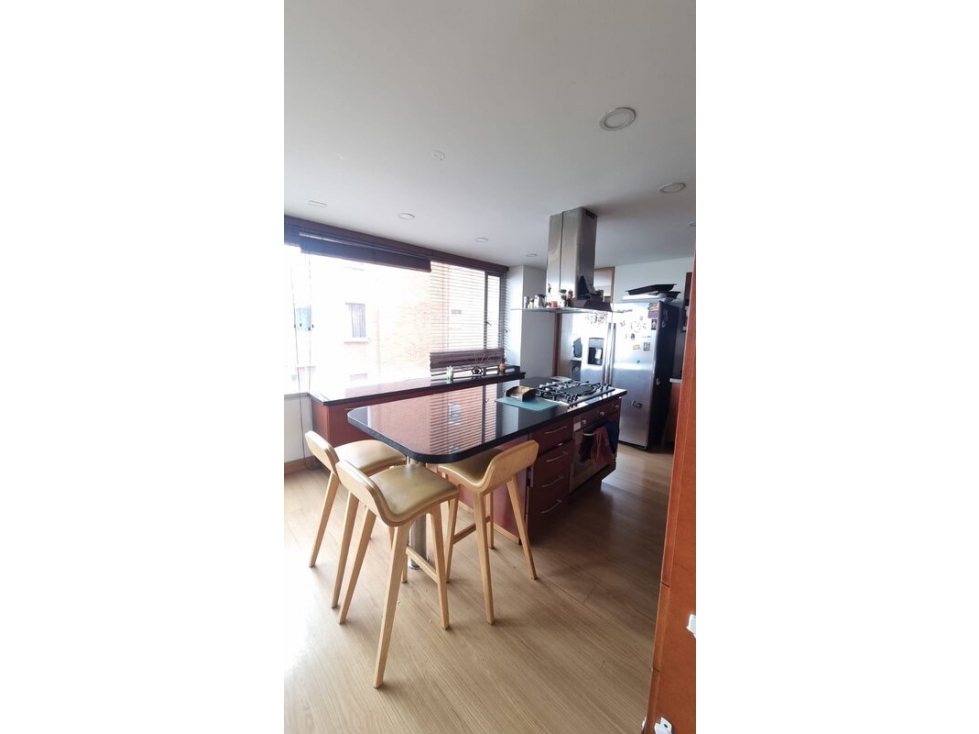 ARRIENDO APTO EXT. + BALCON AMOBLADO EN EL REFUGIO -5 — foto 5