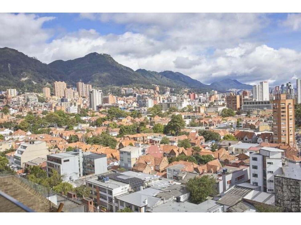 ARRIENDO APTO EXT. BALCON AMOBLADO PISO ALTO QUINTA CAMACHO -5