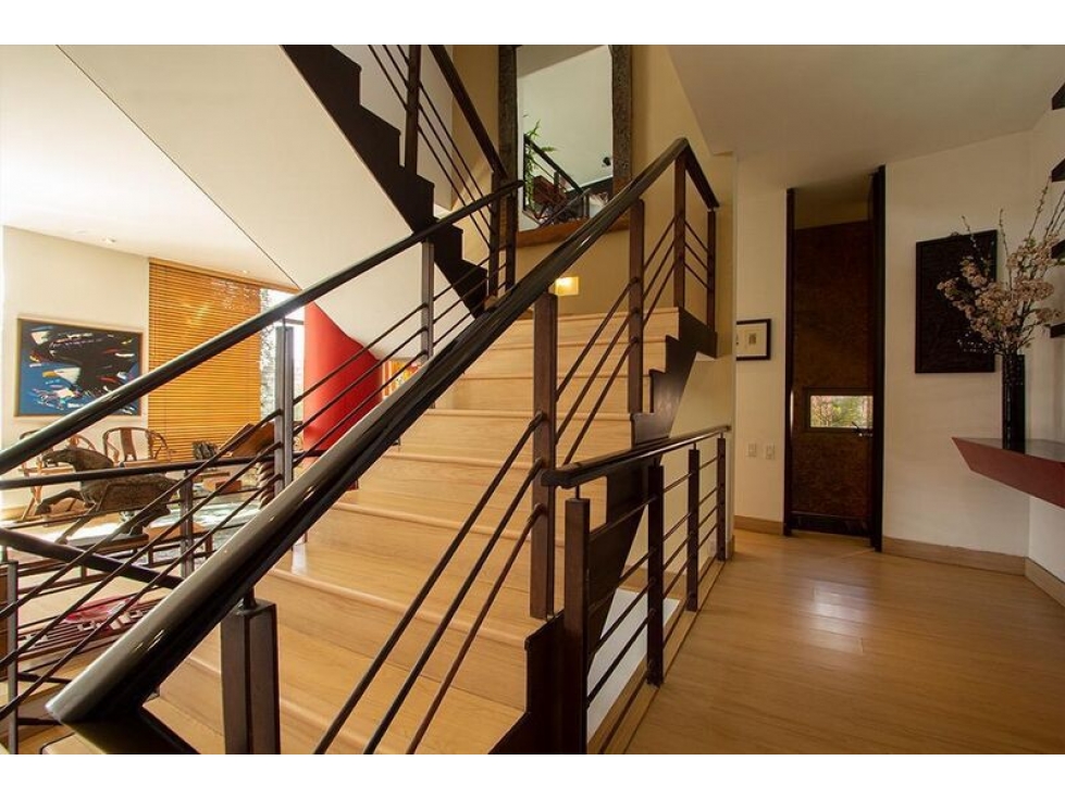 VENTA CASA DE LUJO ASCENSOR PRIVADO CONJUNTO CERRADO EL REFIGIO -5 — foto 4