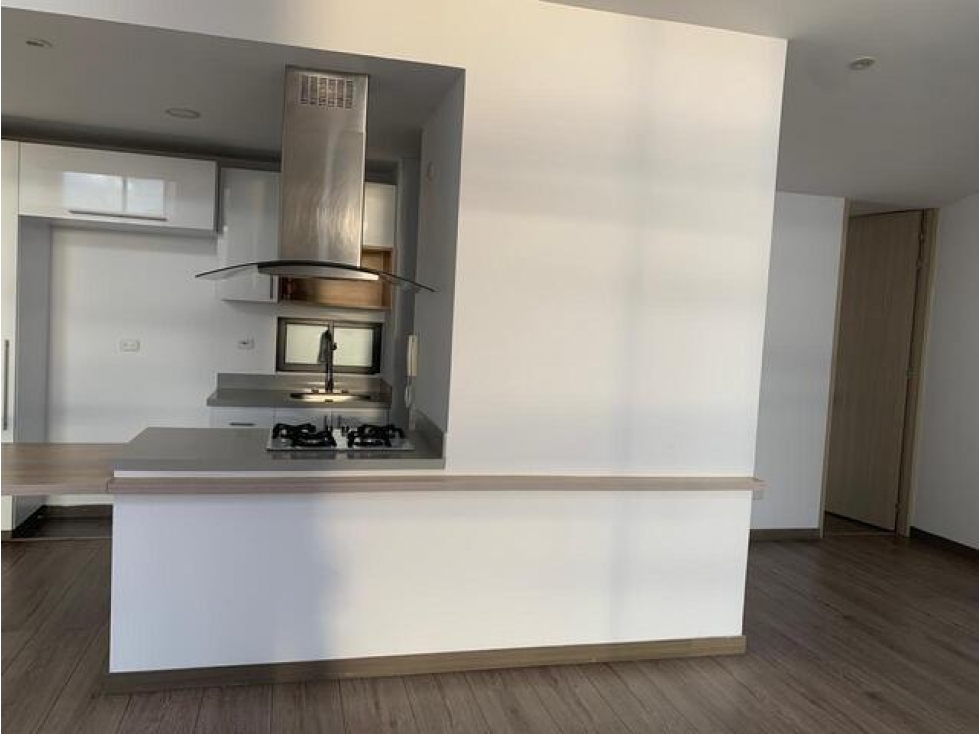 VENDO APTO MODERNO ILUMINADO BALCON DOBLE ALTURA CEDRITOS-1 — foto 4
