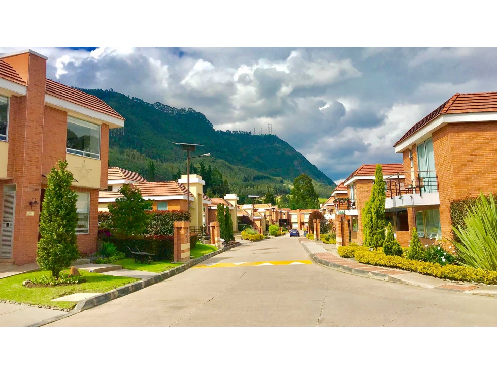 VENDO MODERNA CASA CAMPESTRE CLUB HOUSE LOS ROBLES CAJICA -2 - 4