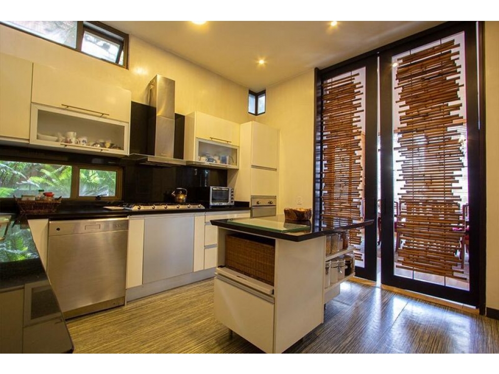 VENTA CASA DE LUJO ASCENSOR PRIVADO CONJUNTO CERRADO EL REFIGIO -5 — foto 6