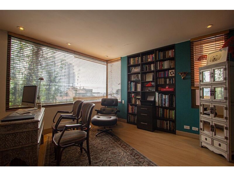 VENTA CASA DE LUJO ASCENSOR PRIVADO CONJUNTO CERRADO EL REFIGIO -5 — foto 3