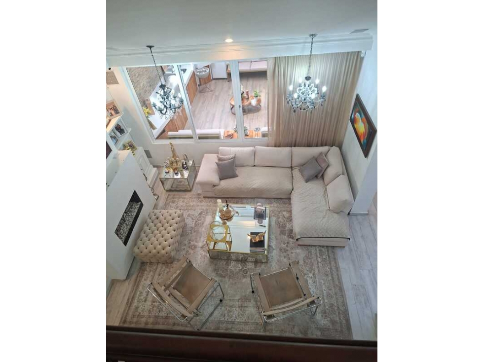 Arriendo Espectacular Casa de 387 m² en Santa Bárbara Alta -11