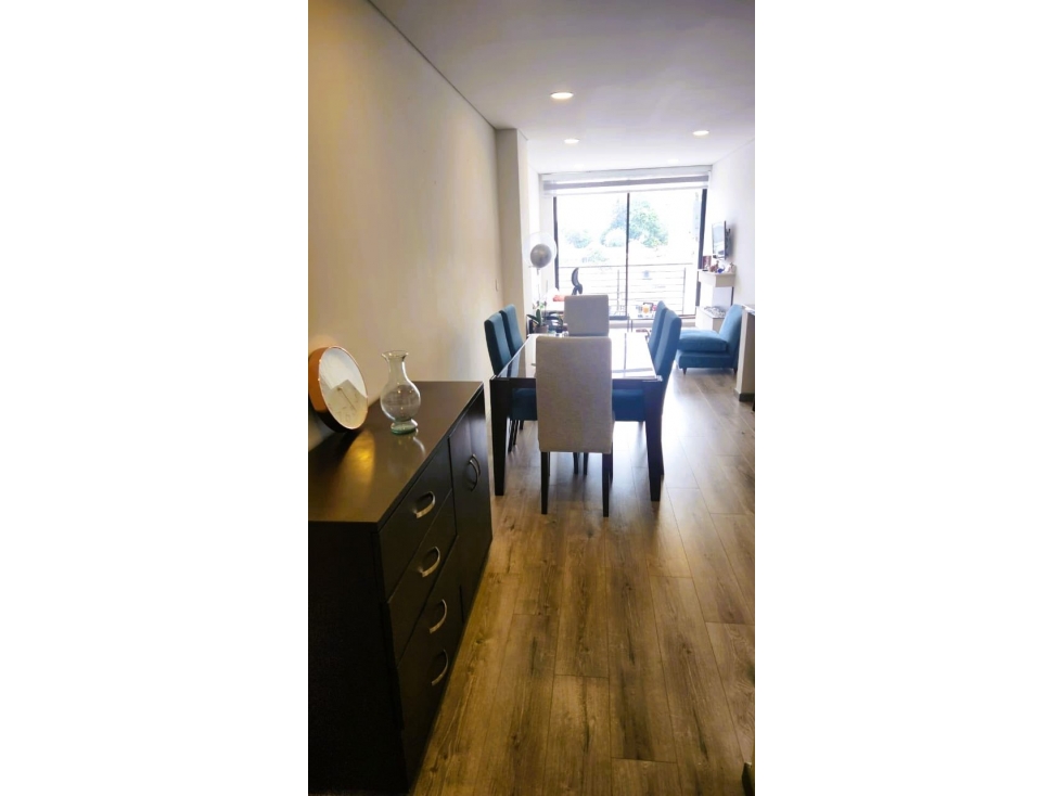 VENDO MODERNO APTO CON BALCÓN Y CLUB HOUSE NIZA NORTE -5 — foto 4