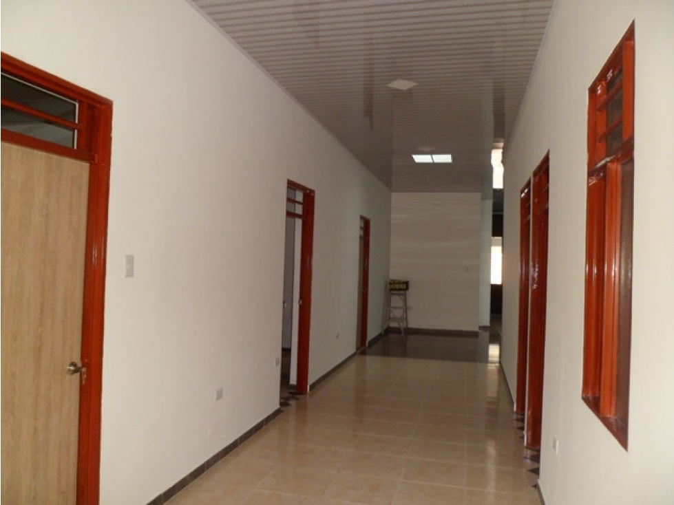SE VENDE CASA DE UN PISO CON LOCAL EN EL BARRIO VICTORIA EN TULUÁ. — foto 3