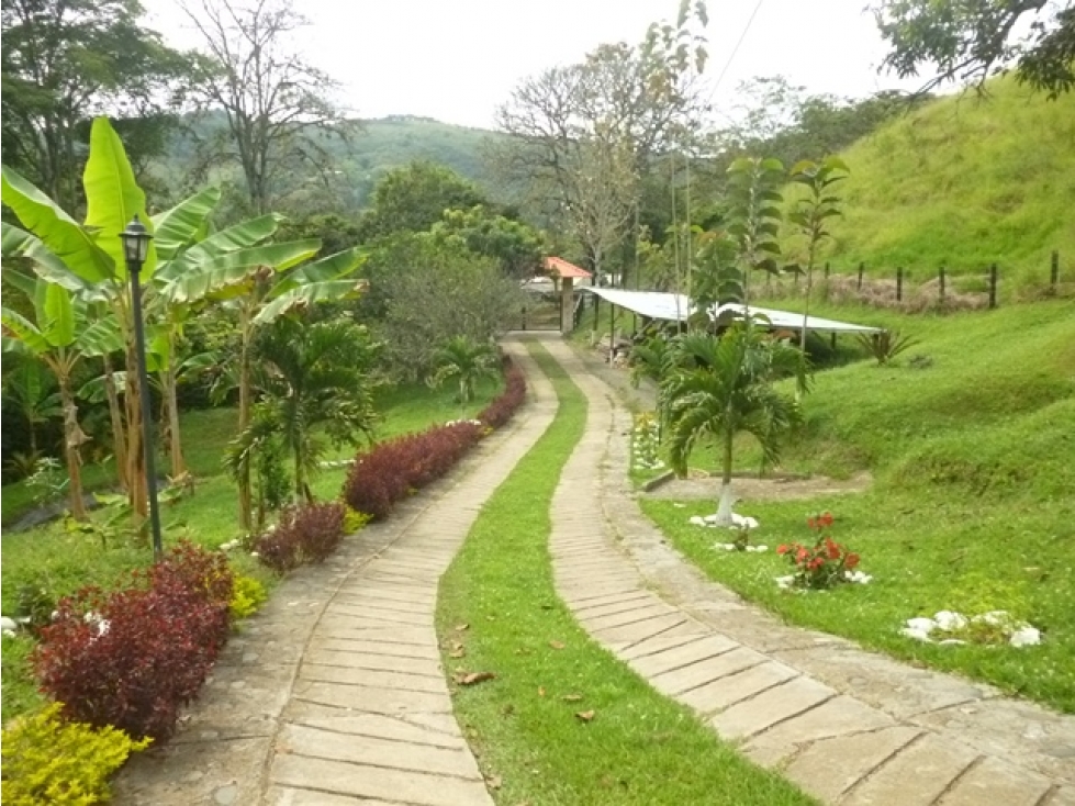SE VENDE FINCA EN TRUJILLO VALLE DEL CAUCA. - 1