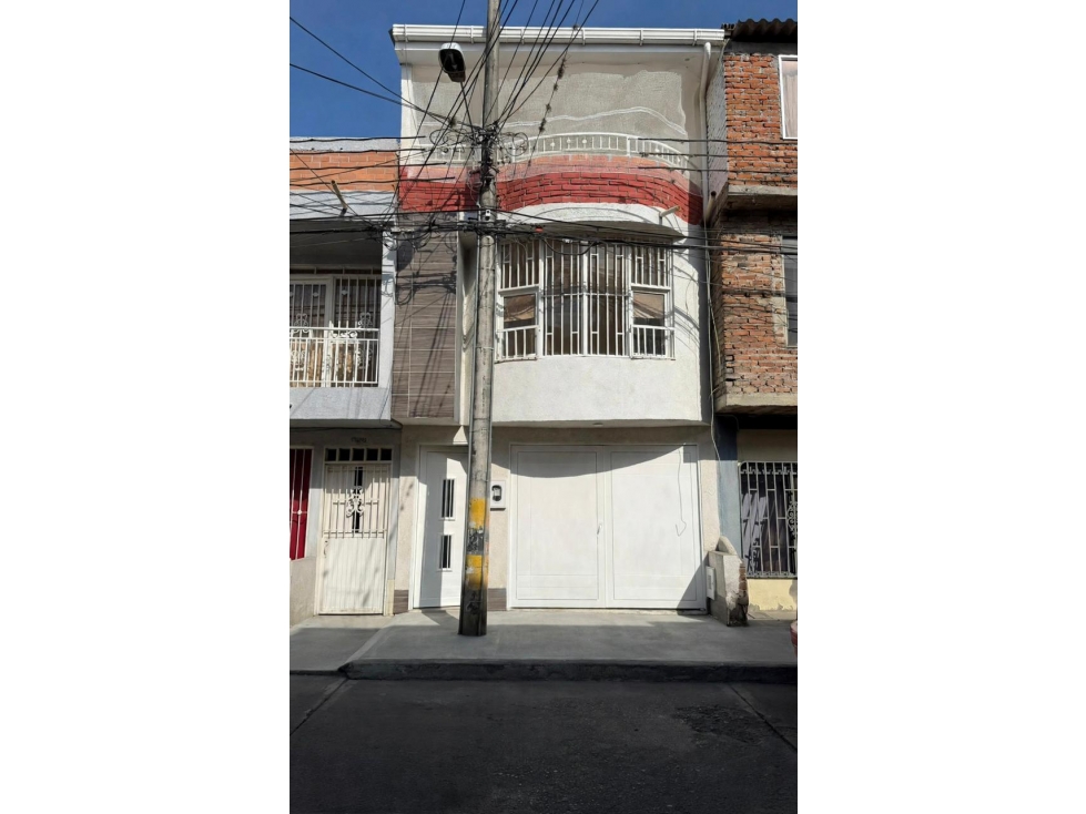 SE VENDE CASA EN EL BARRIO SANTA ISABEL TULUÁ VALLE