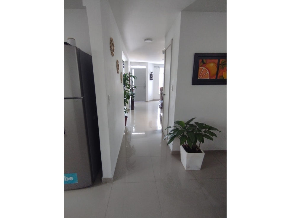 SE VENDE CASA DE DOS PISOS BARRIO ALVERNIA EN TULUÁ. — foto 3