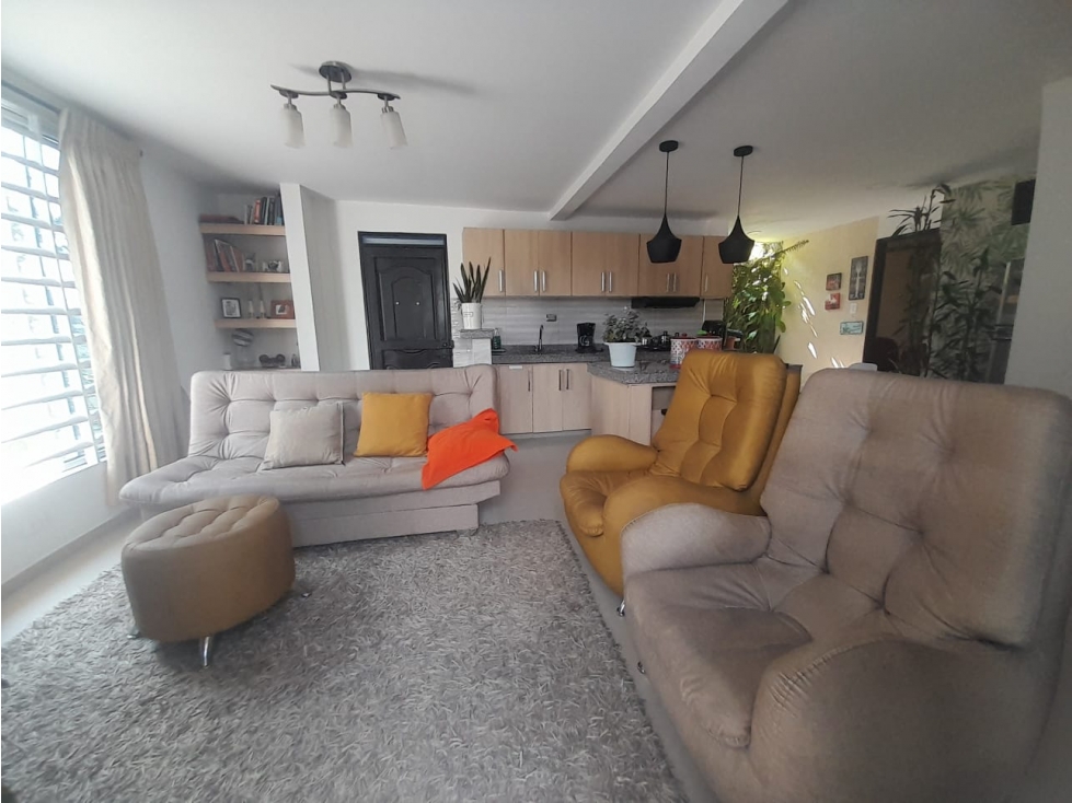 SE VENDE CASA MULTIRENTA BARRIO EL LAGUITO EN TULUÁ.