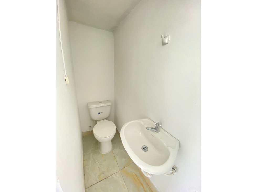 SE ARRIENDA LOCAL COMERCIAL BARRIO SALESIANO TULUÁ VALLE - 3