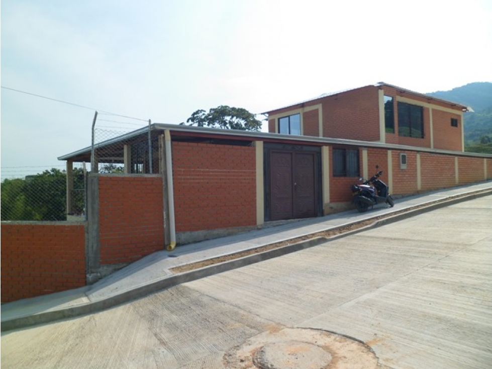 SE VENDE CASA CAMPESTRE EN LA IBERIA VALLE - 3