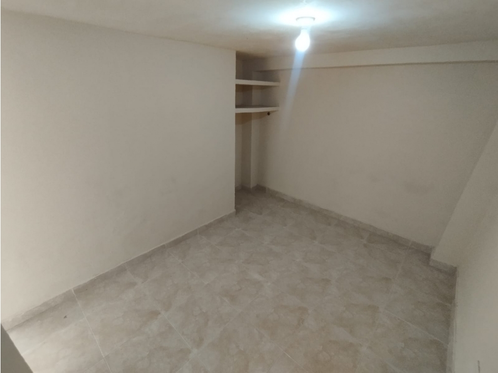 VENTA CASA BIFAMILIAR ANDALUCIA BARRIO RICAUTE