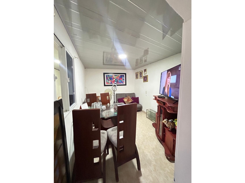 SE VENDE CASA PRIMER PISO BARRIO LA QUINTA TULUÁ - VALLE